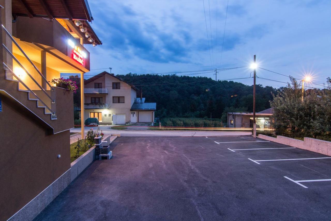 Apartments Basic Visoko Exterior photo